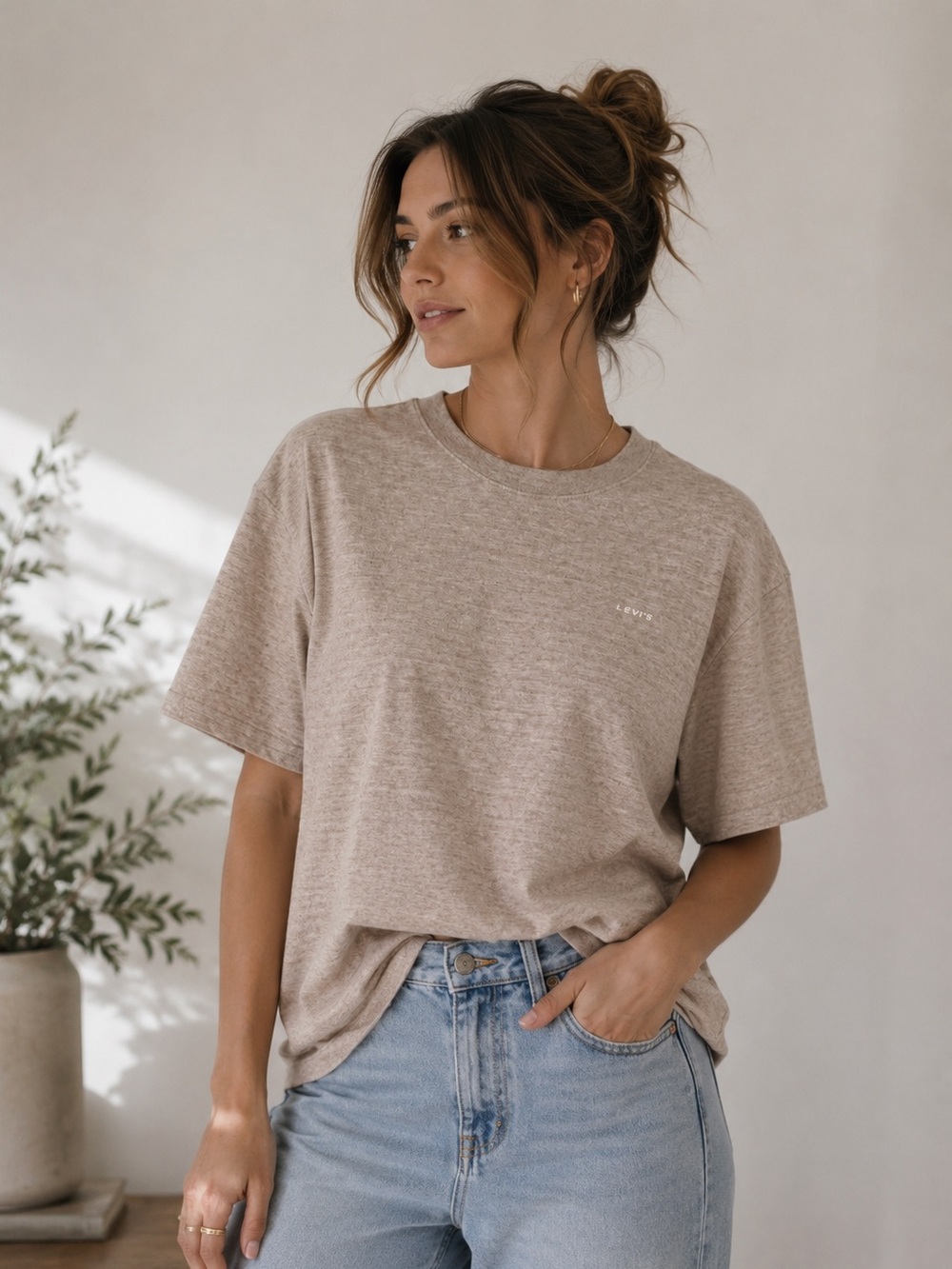 Levi’s Neutral Beige Short Sleeve Tee XL Minimalist Oversized